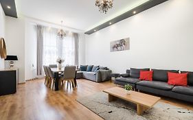 Real Apartments Zichy